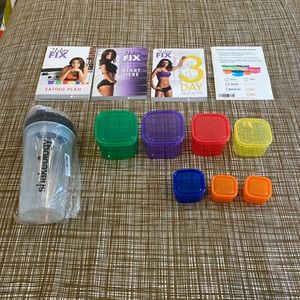 21 Day Fix Portion Control Containers & shake bottle